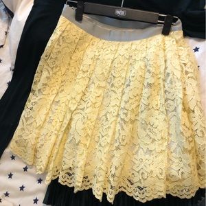 Yellow Lace Skirt. Size 2.